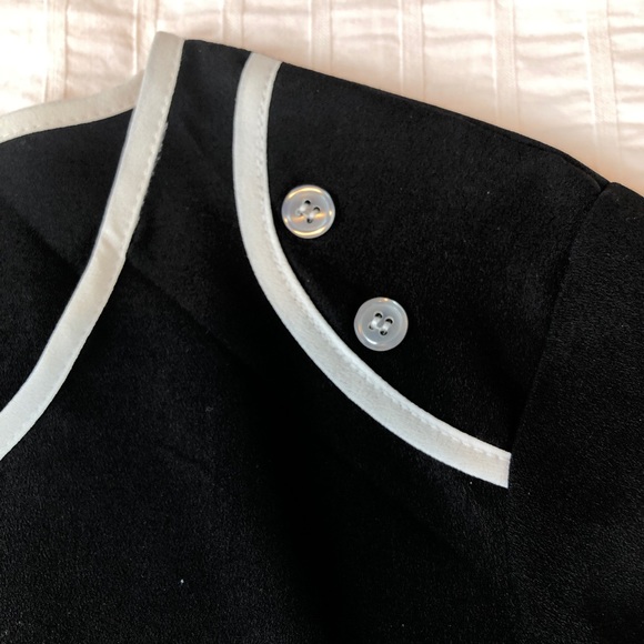Spense Black Blouse with White and Button Details - Picture 4 of 14